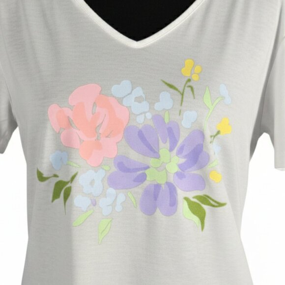 3/$25 NWOT | White V-Neck Pastel Floral Graphic Print Short Sleeve T-Shirt Small - Picture 3 of 5